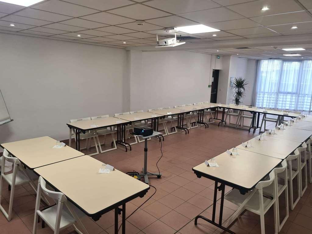 Ibis Budget Toulon Centre Exterior foto