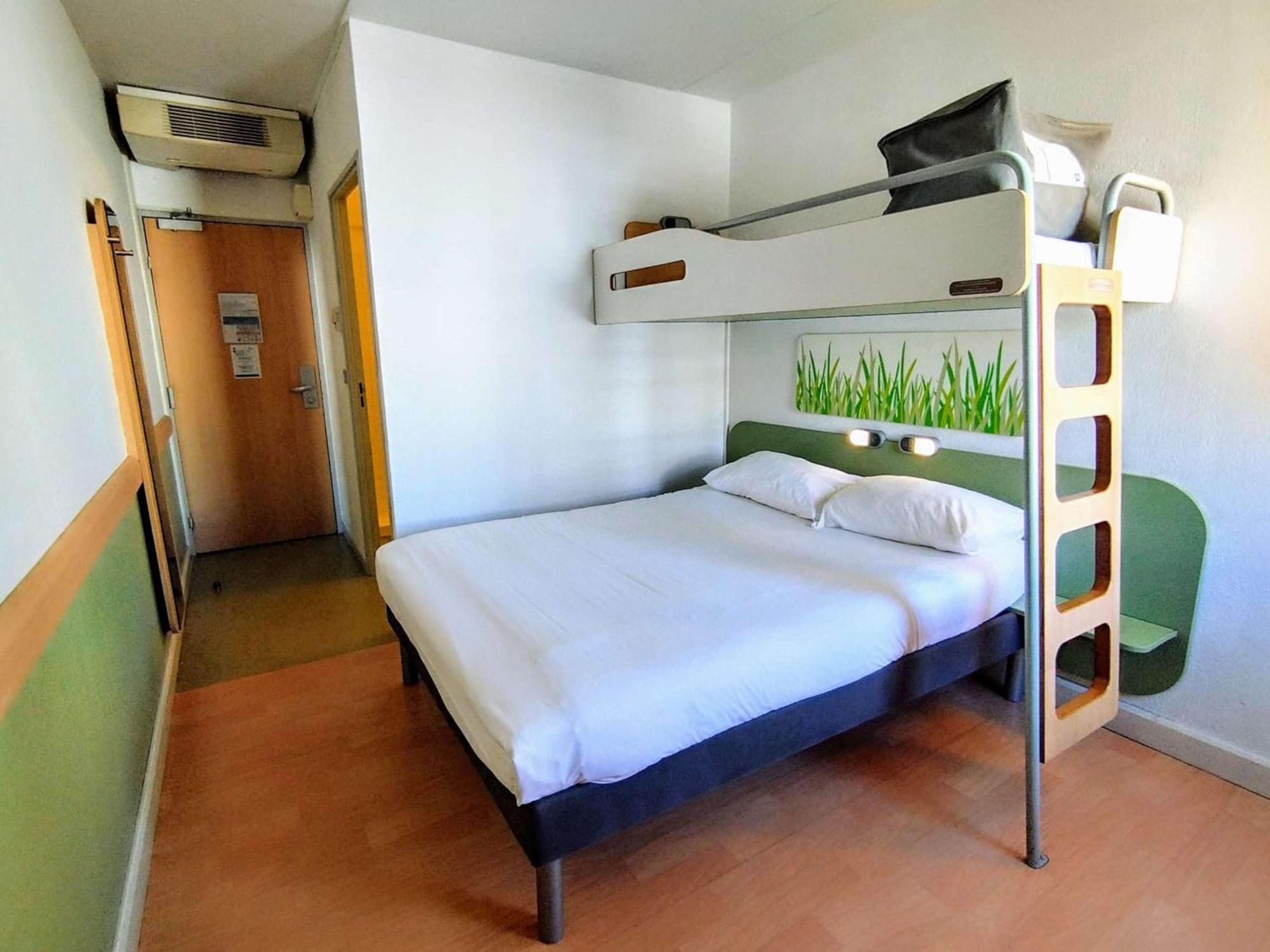 Ibis Budget Toulon Centre Exterior foto